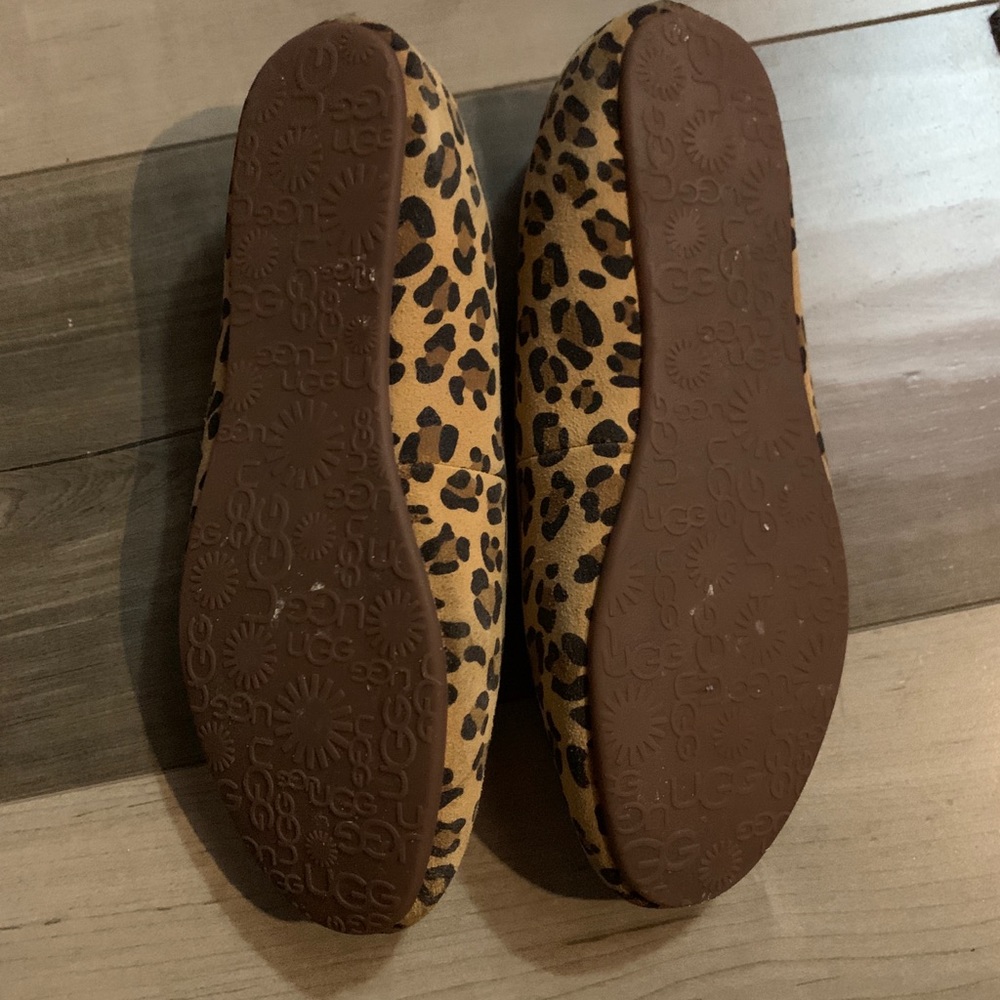 Ugg Flats - image 3